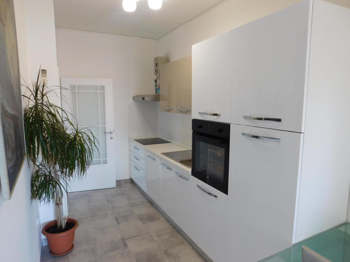 Great View Comfortable Apartment Whit Free Parking Split Extérieur photo